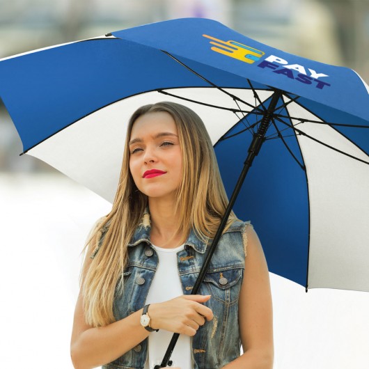 Saver Plus Umbrellas Lifestyle
